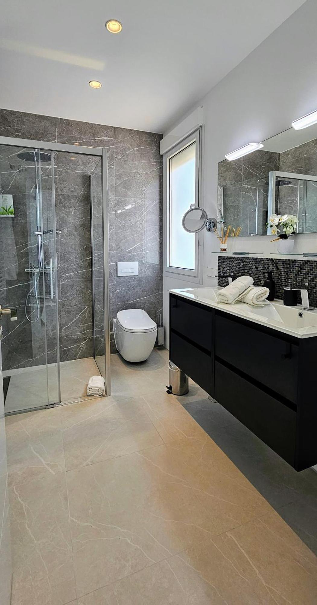 6 Bedrooms New Luxury With Private Pool And Jacuzzi Marbellac